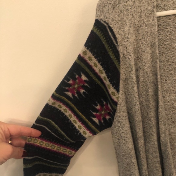 Heather Gray Cardigan with Designed Sleeves - Picture 3 of 5